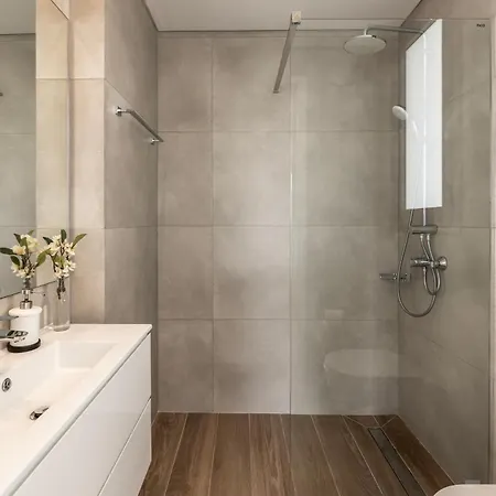 Villa By The Bay 32 Protarász