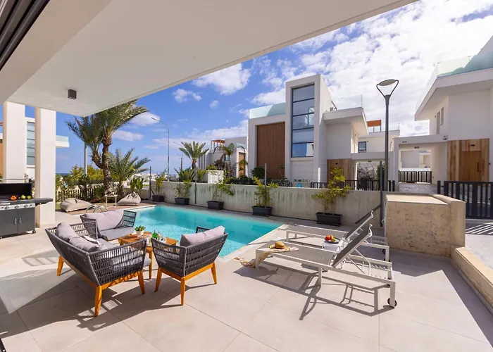 By The Bay 32 ヴィラ プロタラス