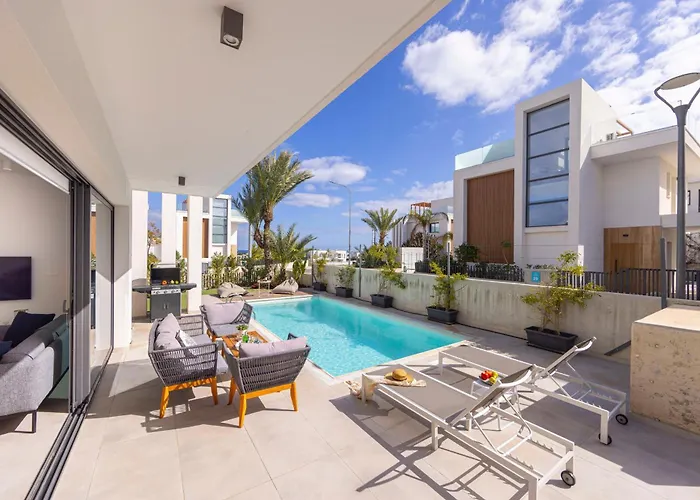 By The Bay 32 ヴィラ プロタラス