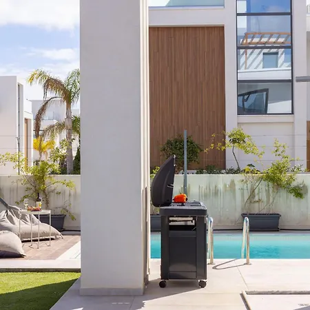 Villa By The Bay 32