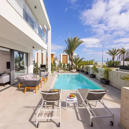 By The Bay 32 * Πρωταράς