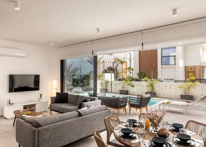 Vila By The Bay 32 *