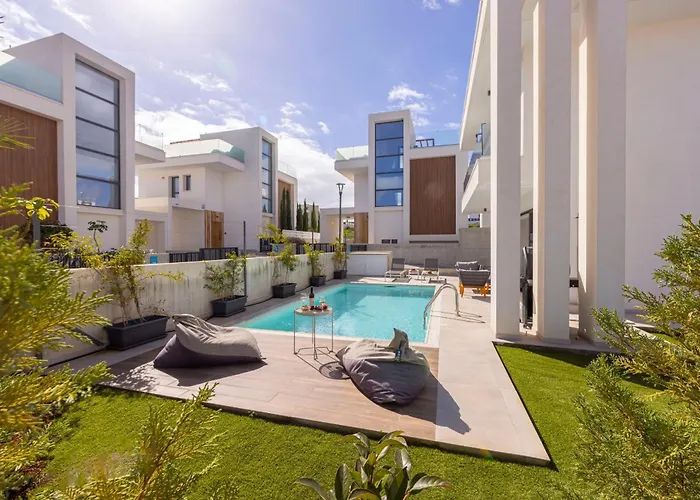 Vila By The Bay 32 *